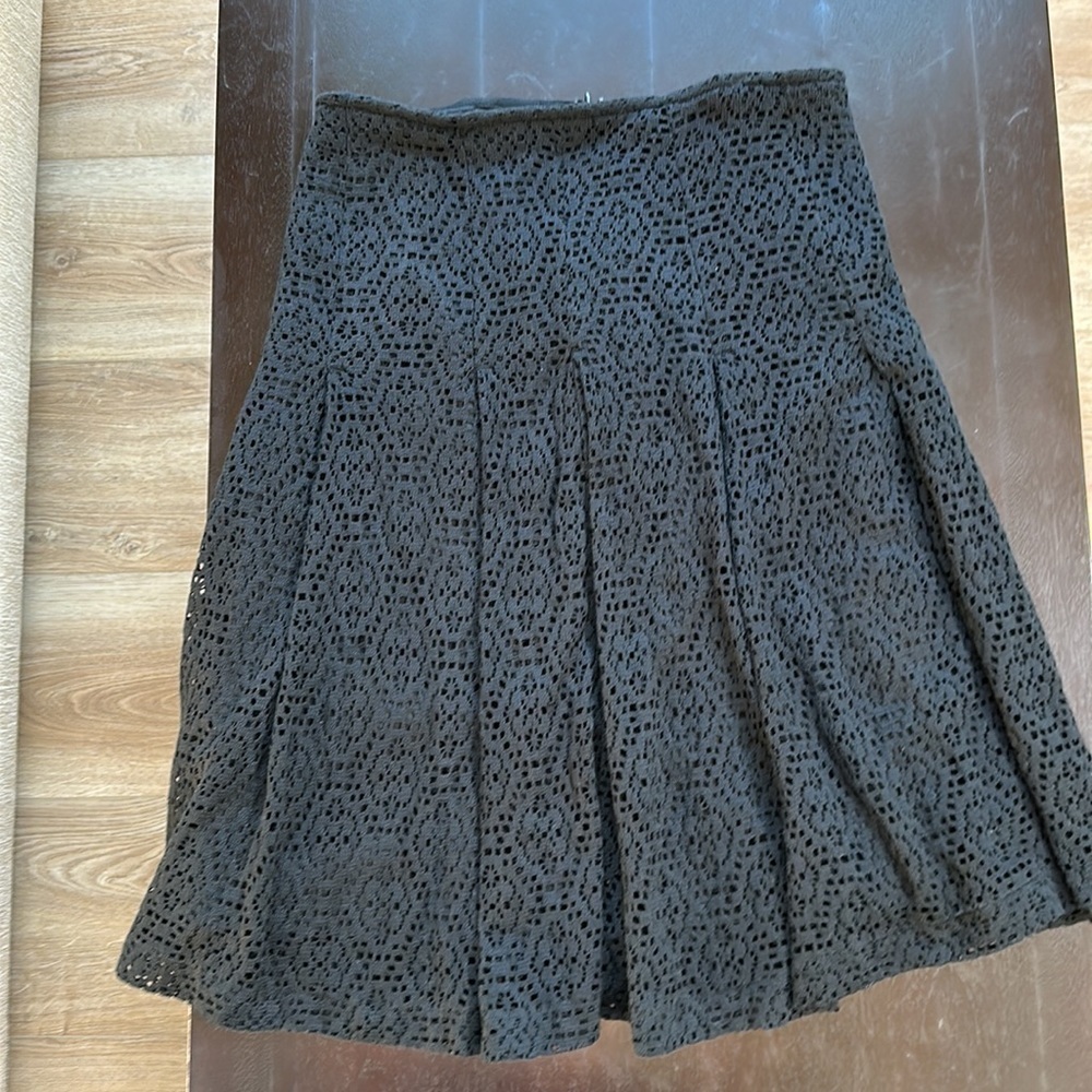 Crochet/lace overlay ruffle black skirt SZ 6 - Picture 3 of 9